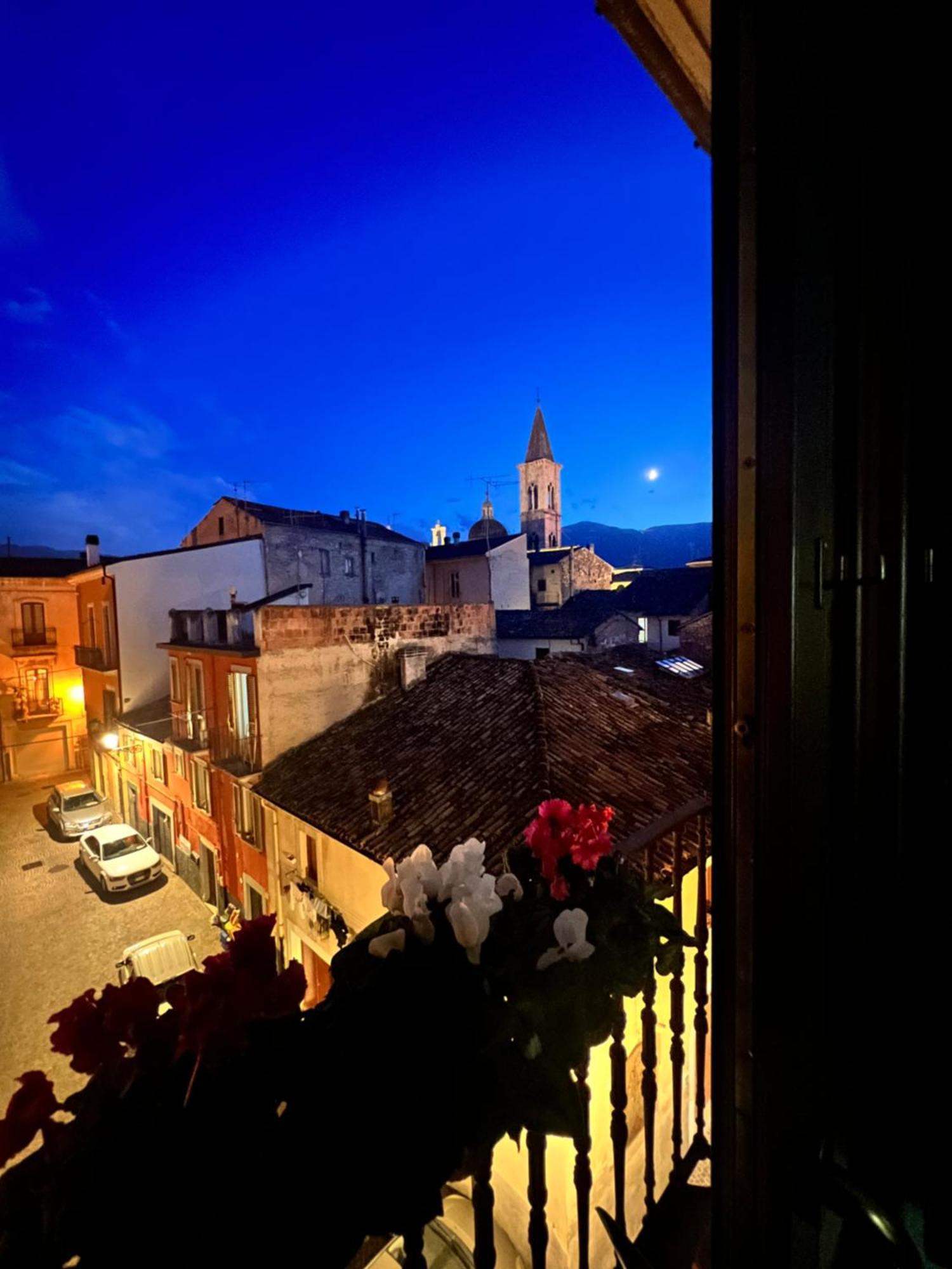 Regina D'Aragona Casa Vacanze Sulmona Exterior photo